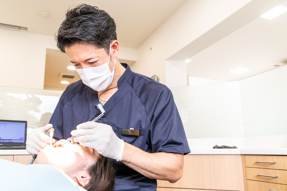 度歯周病（歯周炎）の場合… ルートプレーニング